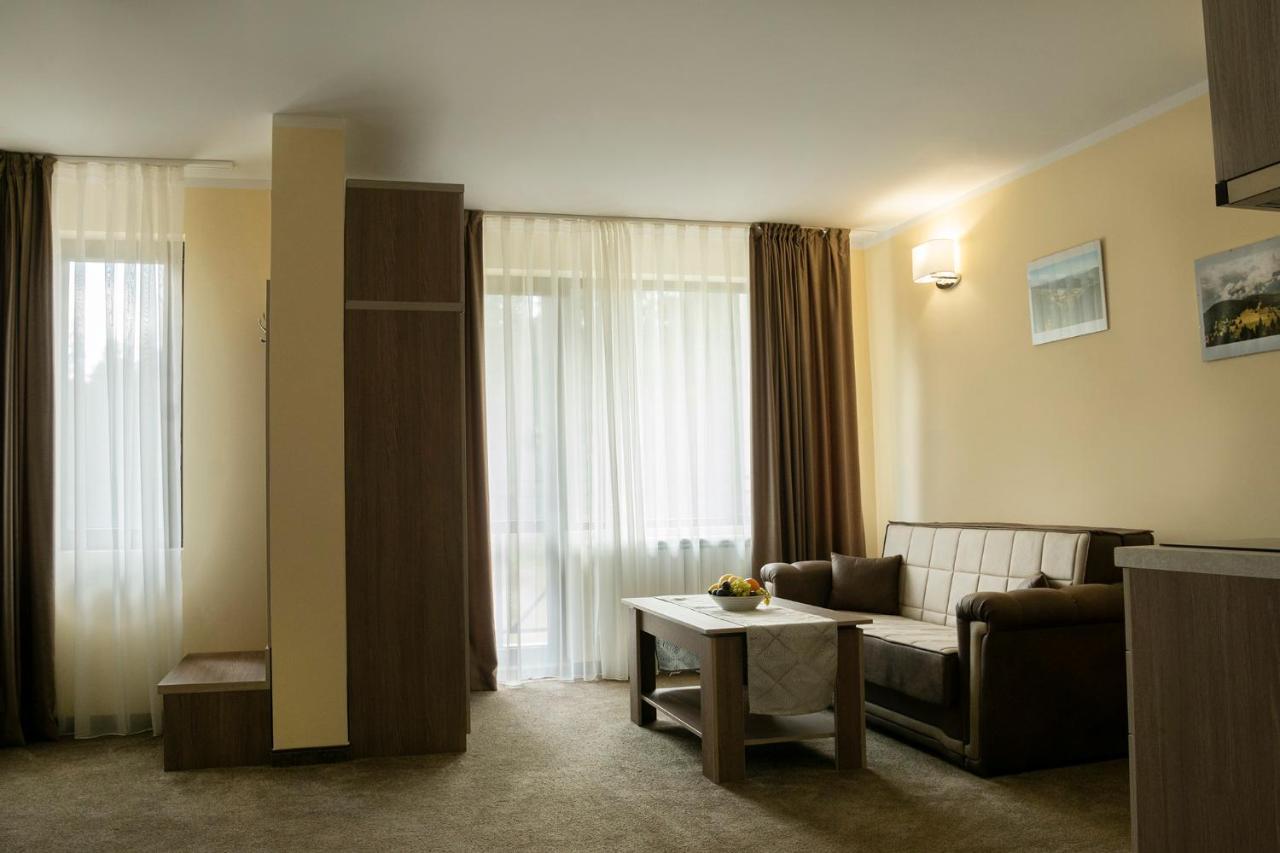 Hotel Niken Παμπόροβο Εξωτερικό φωτογραφία