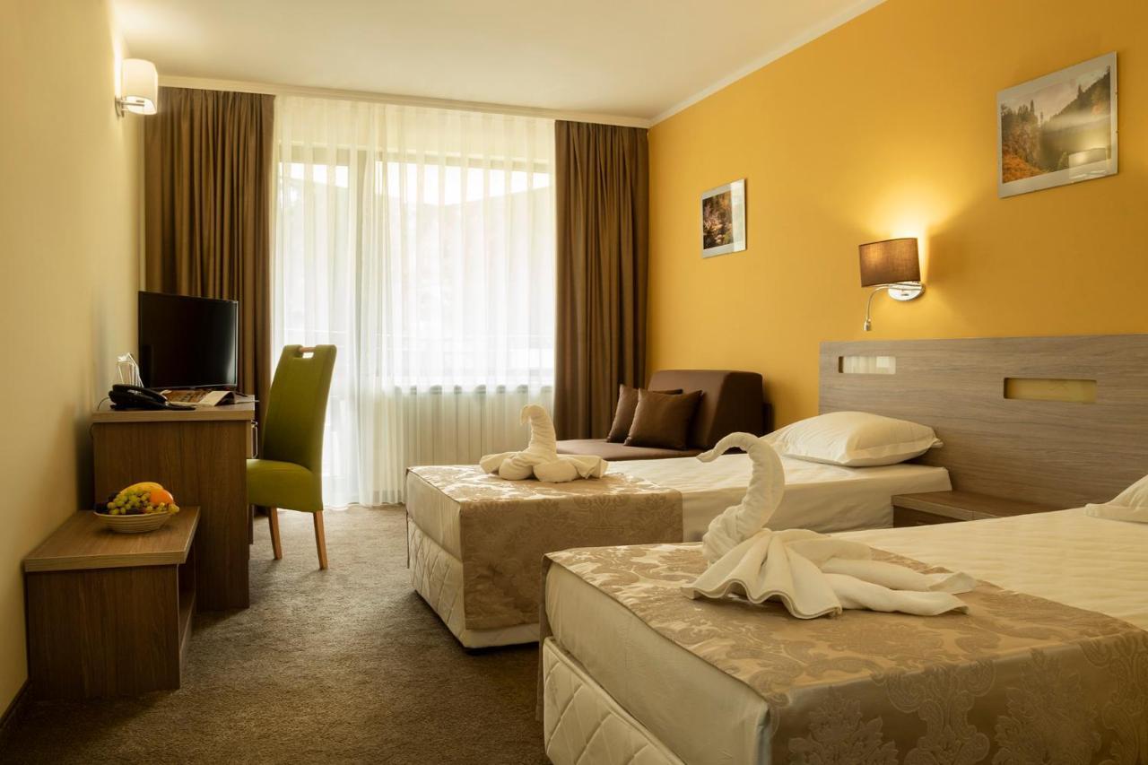 Hotel Niken Παμπόροβο Εξωτερικό φωτογραφία